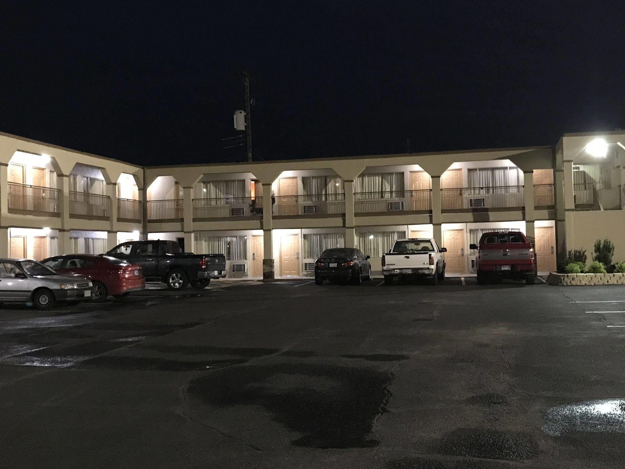 Hutchinson Inn Exterior foto